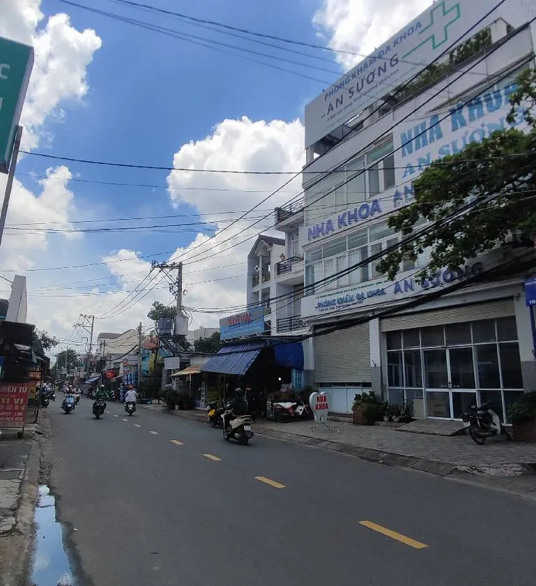 Bán nhà mặt tiền Tân Thới Nhất 02, mặt tiền rộng 10m phù hợp kinh doanh... Bán nhà mặt phố tại Đông Hưng Thuận, Hồ Chí Minh 01