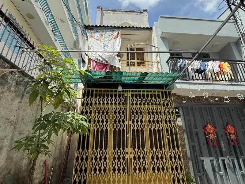 Bán nhà giáp Phú Nhuận gần mặt tiền 35m2 - hẻm thông tứ tung chỉ hơn 4Đ... Bán nhà riêng tại Bình Thạnh, Hồ Chí Minh 01