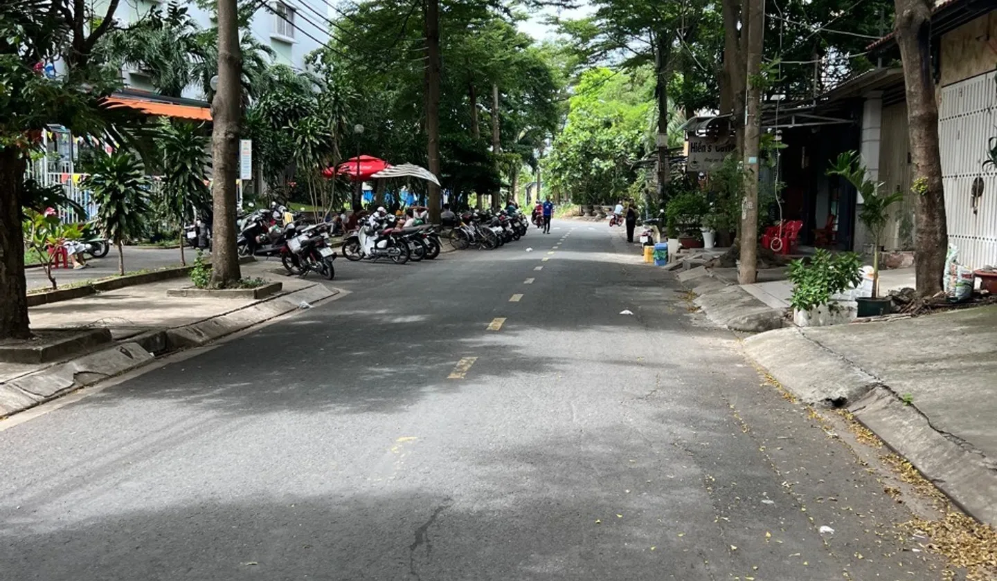 Nhà mặt tiền rộng, nội thất xịn, kinh doanh cực đỉnh... Bán nhà mặt phố tại Bình Đông, Hồ Chí Minh 01