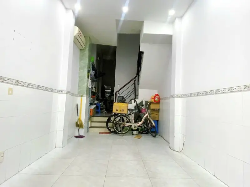 Nhà 4 Tầng Đẹp 5 Phòng Ngủ Trung Tâm Quận 10... Bán nhà riêng tại Hòa Hưng, Hồ Chí Minh 01