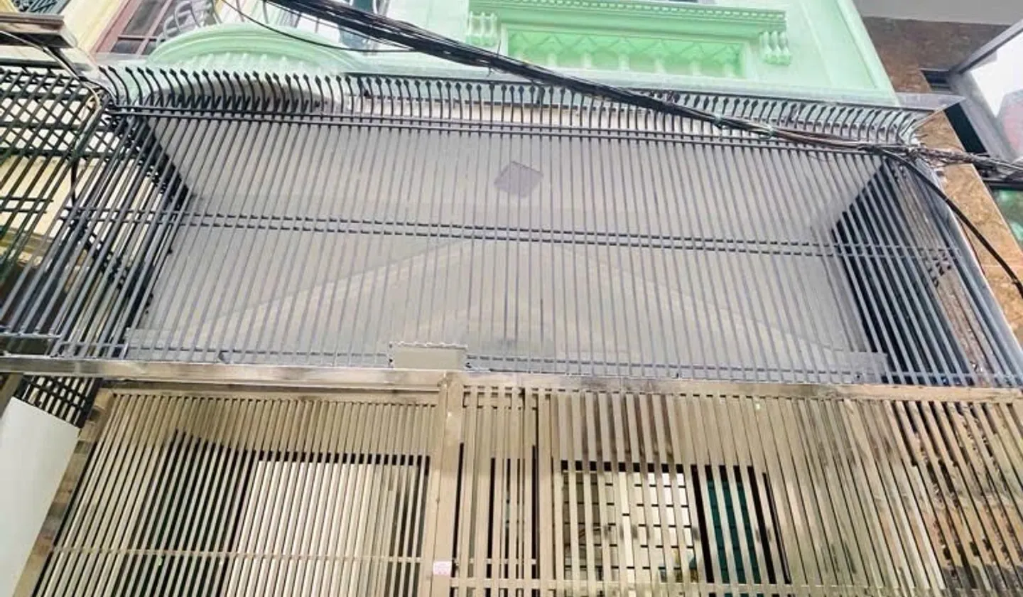 PHÂN LÔ QUÂN ĐỘI - ÔTÔ TRÁNH SÁT NHÀ - 2 THOÁNG TRƯỚC SAU - NÔNG GẦN PHỐ - TIỆN ÍCH NHIỀU... Bán nhà riêng tại Thanh Xuân, Hà Nội 01