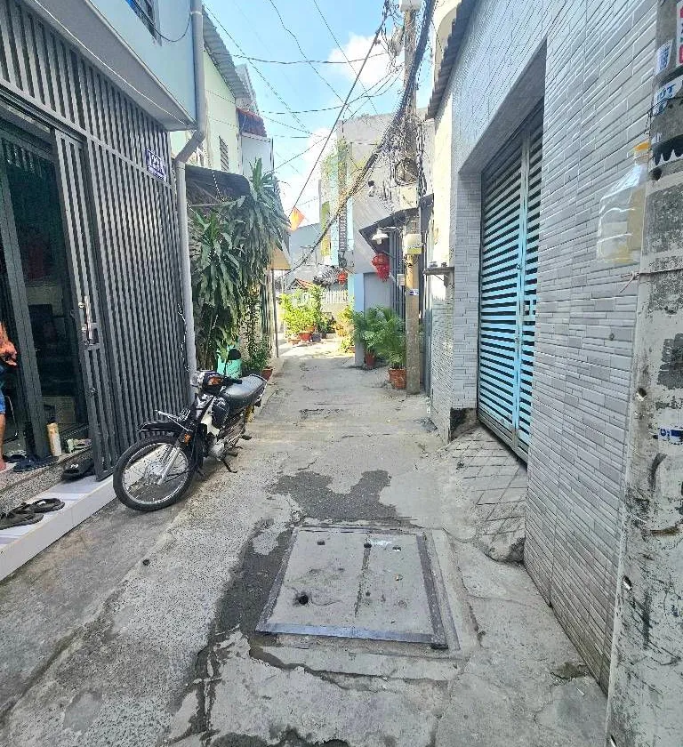 Nhà mặt phố 2 tầng hướng Đông Nam đường Kha Vạn Cân giá 13.3 tỷ... Bán nhà mặt phố tại Hiệp Bình, Hồ Chí Minh 01