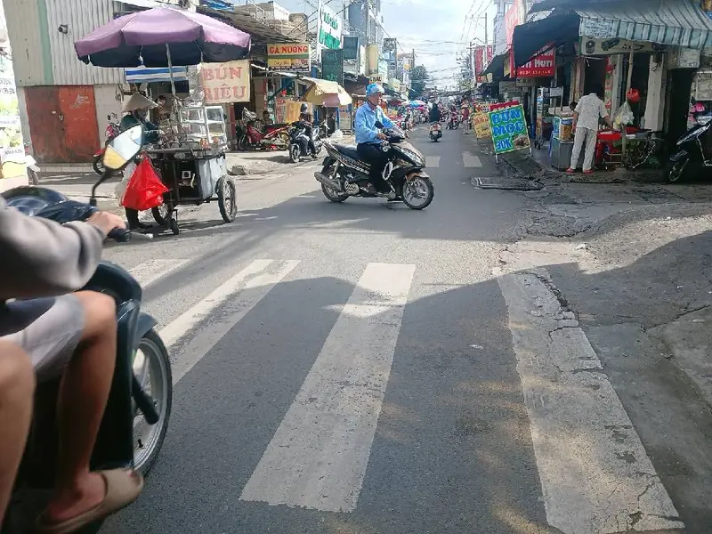Nhà mặt phố 4 tầng tại Bình Tân, mặt tiền 4m, diện tích 81m2, giá 9,4 tỷ... Bán nhà mặt phố tại Bình Hưng Hòa, Hồ Chí Minh 01
