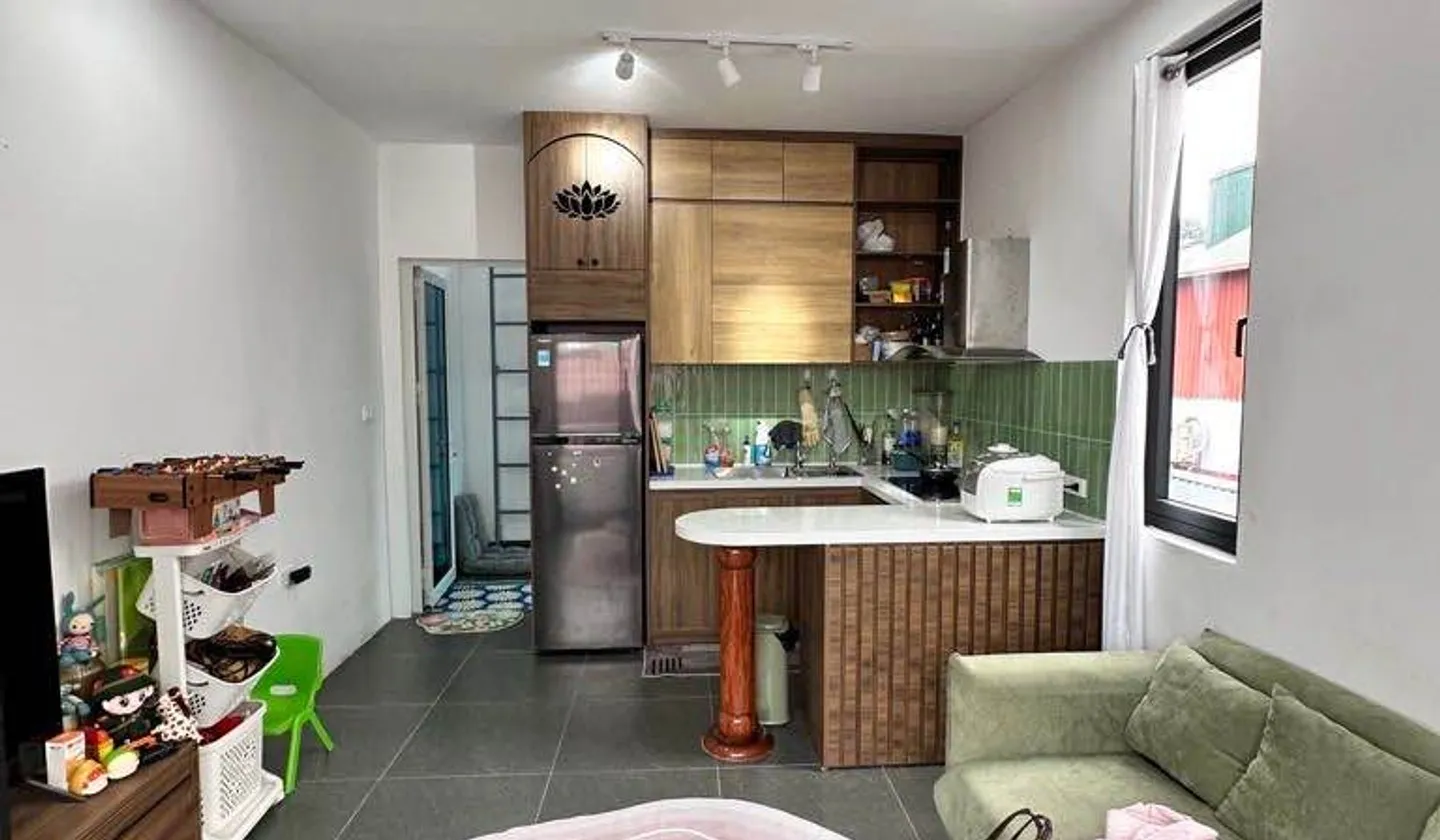 Nhà lô góc 5 tầng gần phố Khương Trung, vị trí kinh doanh đắc địa... Bán nhà riêng tại Thanh Xuân, Hà Nội 01