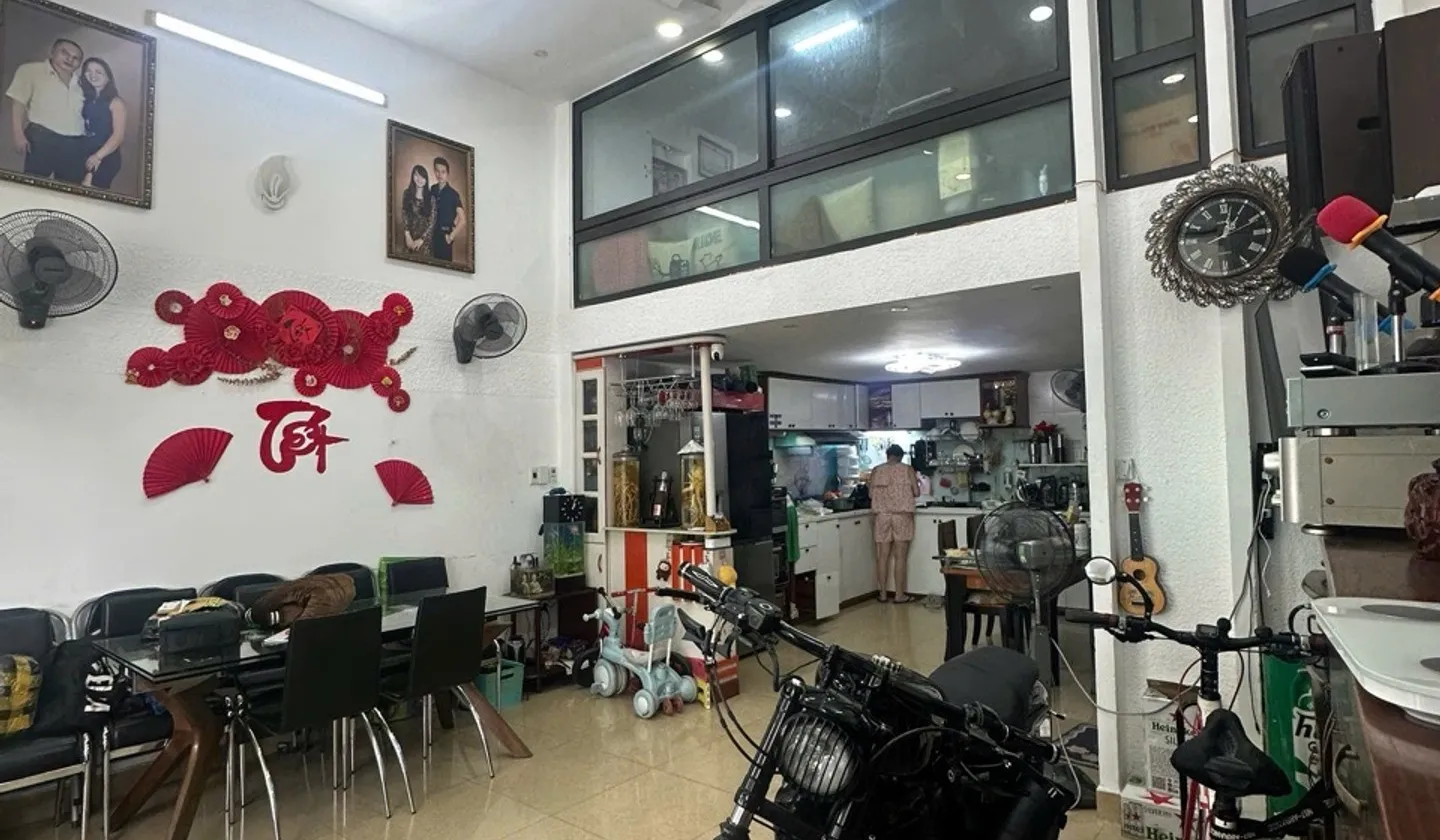 Bán nhà 4 tầng mặt tiền Lê Đình Thám- Ngang 5m... Bán nhà mặt phố tại Hải Châu, Đà Nẵng 01