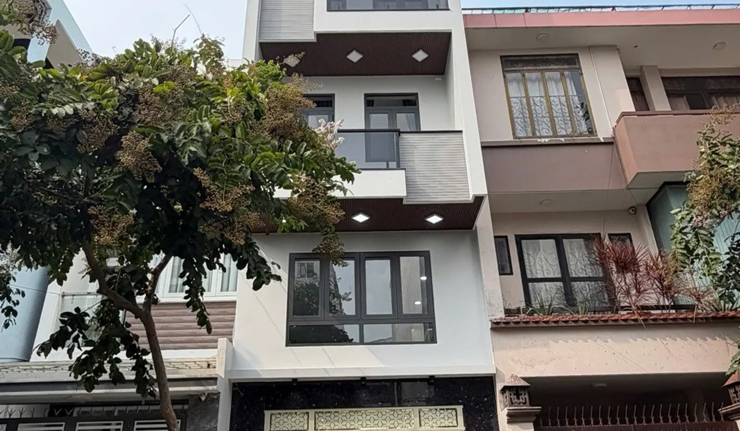 Nhà 5 tầng mặt phố Phú Thạnh Tân Phú .... Bán nhà mặt phố tại Phú Thạnh, Hồ Chí Minh 01