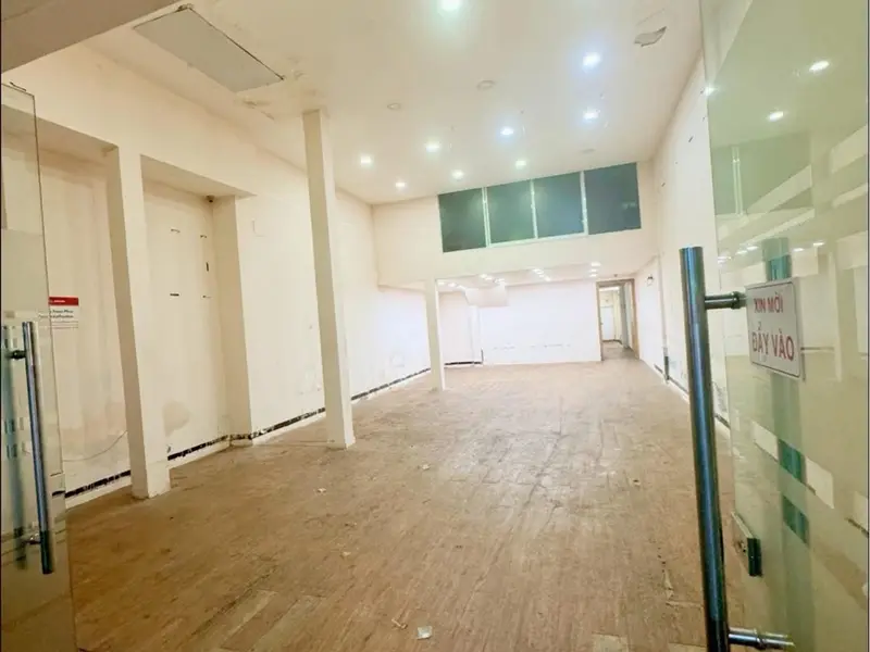 VỊ TRÍ MẶT TIỀN CỰC ĐẮC ĐỊA - KINH DOANH SIÊU LỢI NHUẬN - NHÀ 5 TẦNG BTCT - MẶT TIỀN LÝ THƯỜNG KIỆT... Bán nhà mặt phố tại Diên Hồng, Hồ Chí Minh 01