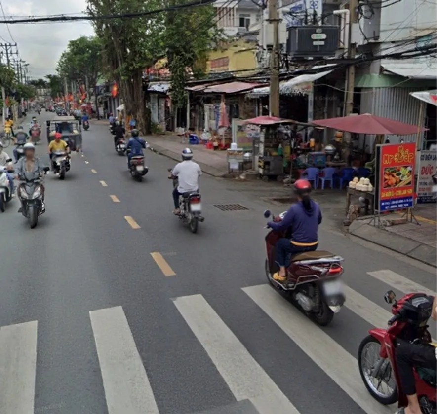 Nhà 2 tầng nở hậu, gần hẻm ô tô, sổ hồng riêng tại Quận 6... Bán nhà riêng tại Phú Lâm, Hồ Chí Minh 01
