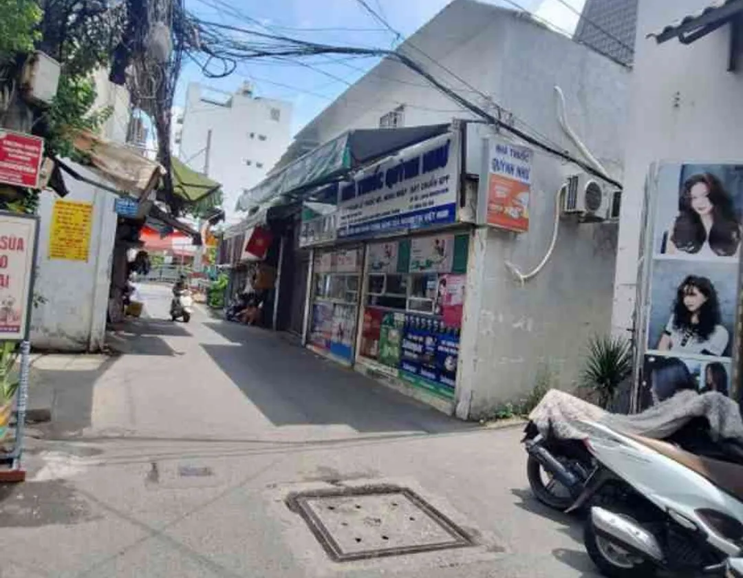 4 PHÒNG NGỦ - GIÁ CHỈ 4ty268
​📍 Vị trí đắc địa & Kết nối tiện lợi:
​Nằm ngay đường Trần Bá Giao... Bán nhà riêng tại An Nhơn, Hồ Chí Minh 01