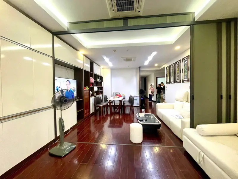 Bán căn hộ chung cư Royal City Nguyễn Trãi Thanh Xuân, DT 129m, 3 ngủ, 2 wc, giá 14,8 tỉ. 098158545... Bán căn hộ chung cư tại Khương Đình, Hà Nội 01