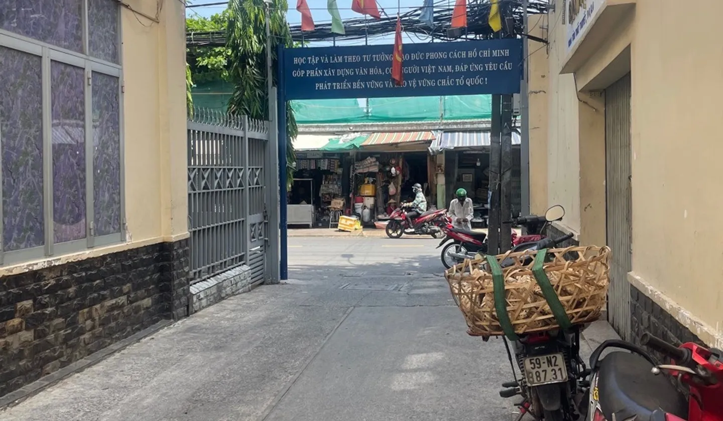 HẺM Ô TÔ - TÔN THẤT THUYẾT - 4 TẦNG - 5.8 TỶ - NỞ HẬU... Bán nhà riêng tại Khánh Hội, Hồ Chí Minh 01