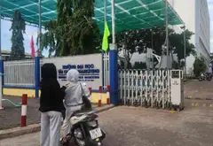 Cơ hội sở hữu nhà mặt phố kinh doanh ngay cổng đại học Tài chính Marketing giá tốt... Bán nhà mặt phố tại Tân Thuận, Hồ Chí Minh 06