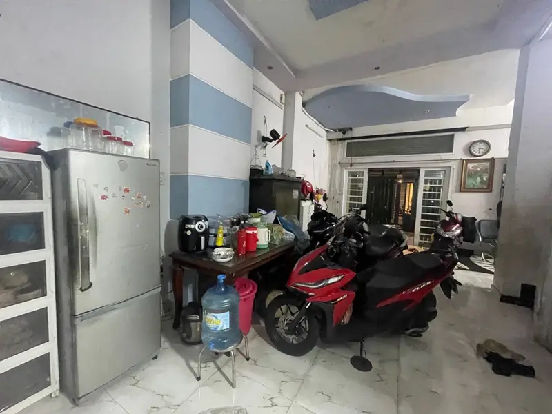 Nhà 4 tầng 7 phòng ngủ rộng mặt tiền 7.6m tại Tân Sơn... Bán nhà riêng tại Tân Sơn, Hồ Chí Minh 01