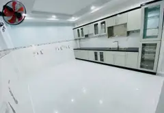 Nhà Tân Bình - Lạc Long Quân, 5 tầng ở ngay - KD - CHDV …, ngang 4m - dài 14m - hơn 10 tỷ... Bán nhà riêng tại Tân Hòa, Hồ Chí Minh 02