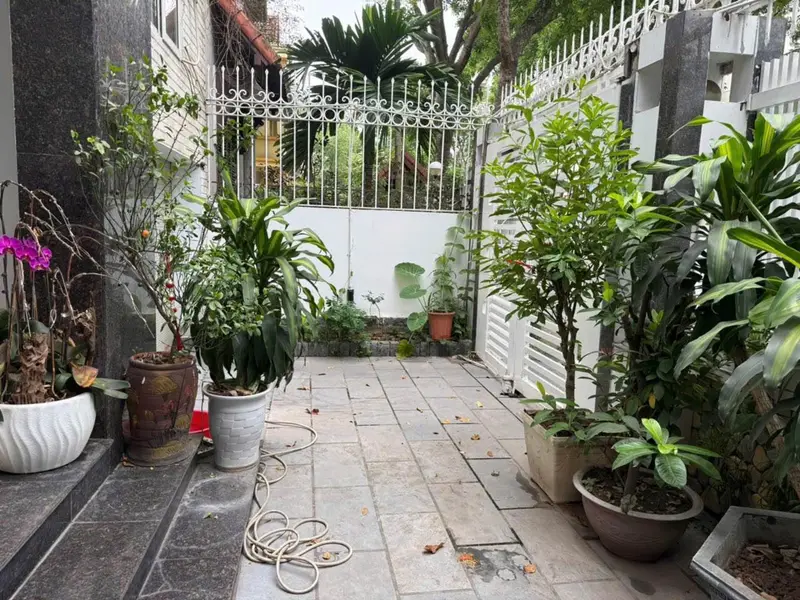 Biệt thự đẳng cấp 198m2, ba mặt vườn hoa tại khu đô thị Việt Hưng đón ánh sáng và gió mát tự nhiên... Bán biệt thự, liền kề tại Việt Hưng, Hà Nội 01