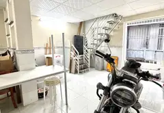 NHÀ ĐẸP TRUNG TÂM LINH ĐÔNG –HXH- CHỈ: 3.4 TỶ – SỔ HỒNG RIÊNG DT: 4.2 x 8m – công nhận 34m²
🏡 2 tầ... Bán nhà riêng tại Hiệp Bình, Hồ Chí Minh 01