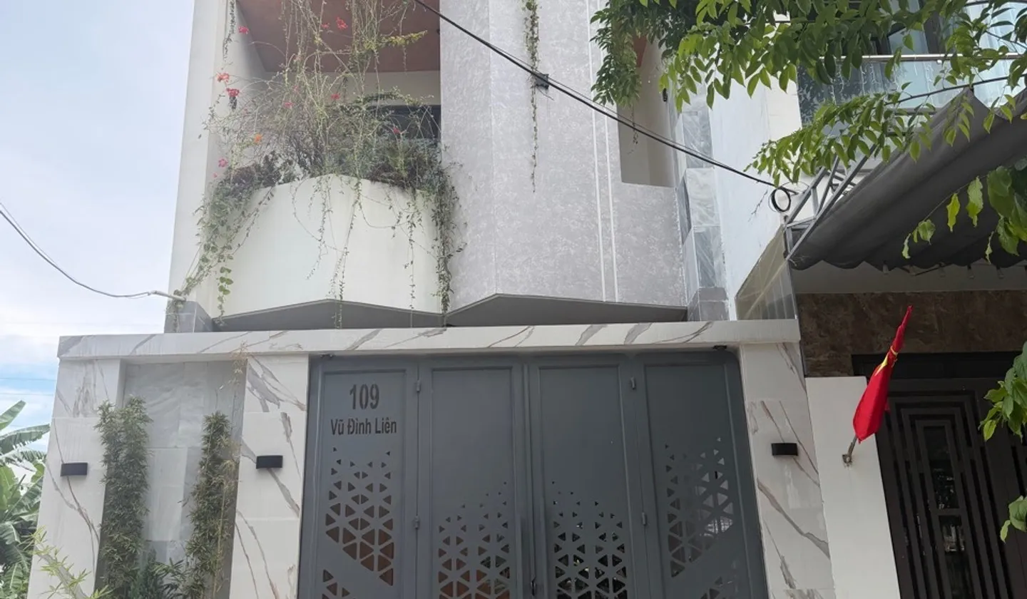 Nhà mặt phố đẹp giữa lòng Hòa Xuân, không gian sông mát lành... Bán nhà mặt phố tại Hòa Xuân, Đà Nẵng 01