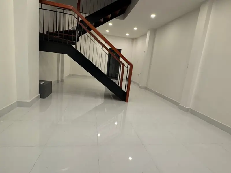 Nhà đẹp 3 tầng, thiết kế hiện đại gần phố Nguyễn Đình Chiểu... Bán nhà riêng tại Bàn Cờ, Hồ Chí Minh 01