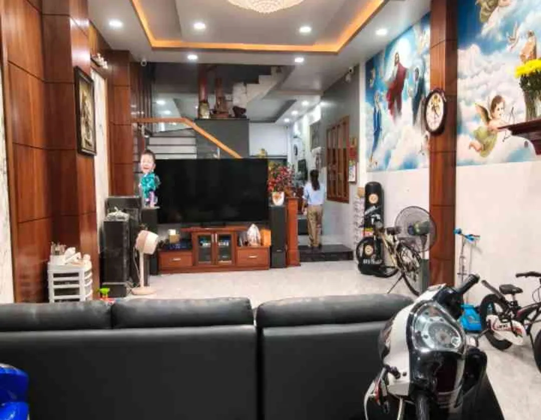 Bán nhà 4 tầng 73m2 Tân Phú hướng Đông Bắc, nội thất gỗ đỏ... Bán nhà riêng tại Tân Sơn Nhì, Hồ Chí Minh 01