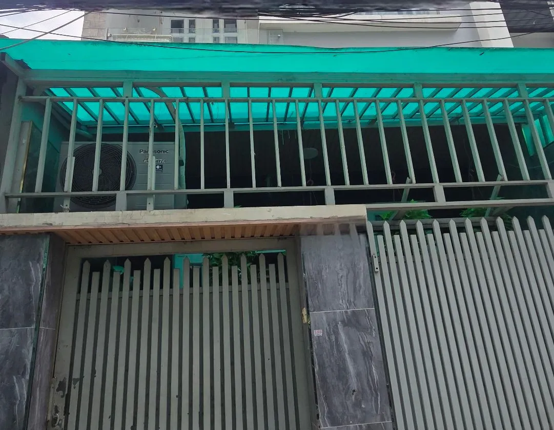 Nhà đẹp Lạc Long Quân, 3 tầng hiện đại, sẵn ở ngay... Bán nhà riêng tại Tân Hòa, Hồ Chí Minh 01