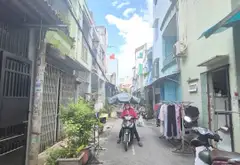 Nhà đường oto 5m ngay Lô Tư - Gò Xoài — Giáp Tân Phú 4x11m — 4 tỷ 299 — Sổ riêng hoàn công... Bán nhà riêng tại Bình Hưng Hòa, Hồ Chí Minh 09