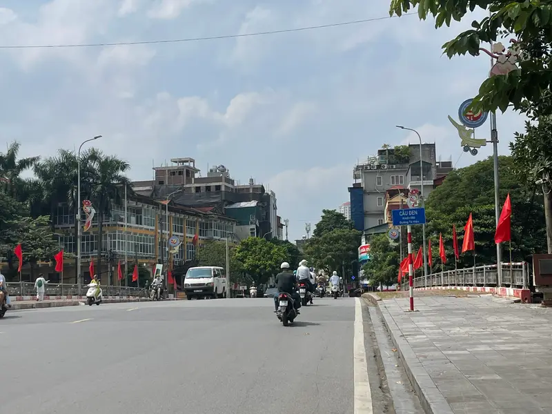 Phố cổ Tô Hiệu - ô tô đỗ cửa-full nội thất - 42m
x 4 tầng - vài bước ra phố... Bán nhà riêng tại Hà Đông, Hà Nội 01