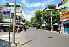 Nhà góc mặt tiền sầm uất - Giá sốc, hợp đồng thuê siêu lợi... Bán nhà mặt phố tại Diên Hồng, Hồ Chí Minh 02