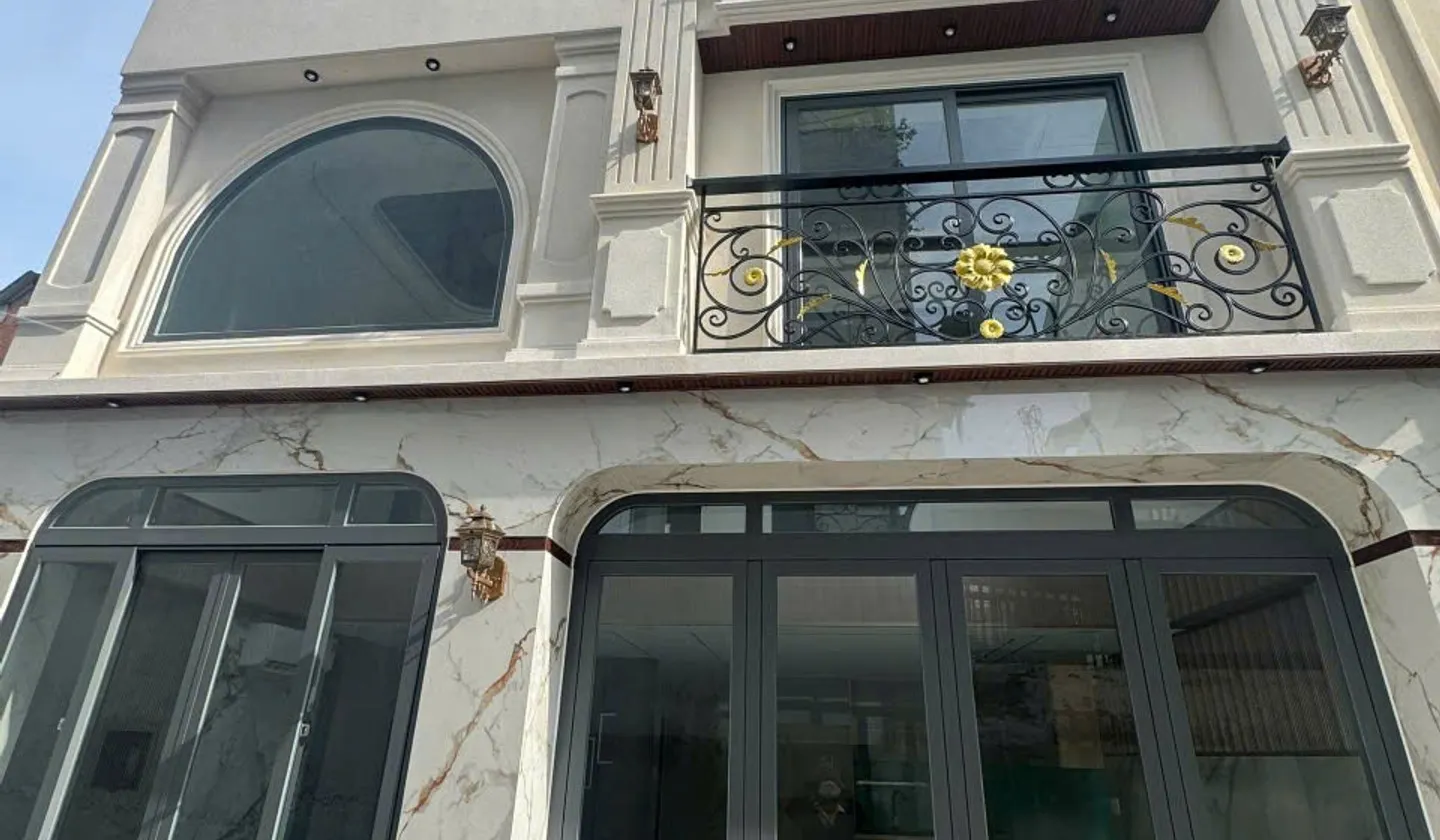Nhà 5 Tầng Mới Xây Gần Sân Bay Phạm Văn Đồng... Bán nhà riêng tại Hạnh Thông, Hồ Chí Minh 01