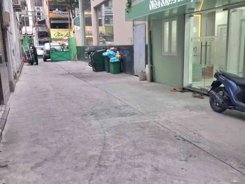 Cơ hội hiếm có sở hữu nhà 2 tầng sổ vuông tại Nguyễn Tri Phương giá chỉ 16.5 tỷ... Bán nhà riêng tại Diên Hồng, Hồ Chí Minh 01