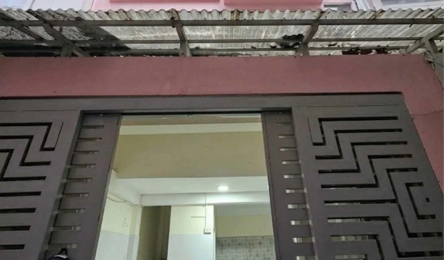 Nhà 4 tầng BTCT, hẻm ba gác, chỉ vài bước ra mặt tiền... Bán nhà riêng tại Phú Nhuận, Hồ Chí Minh 01