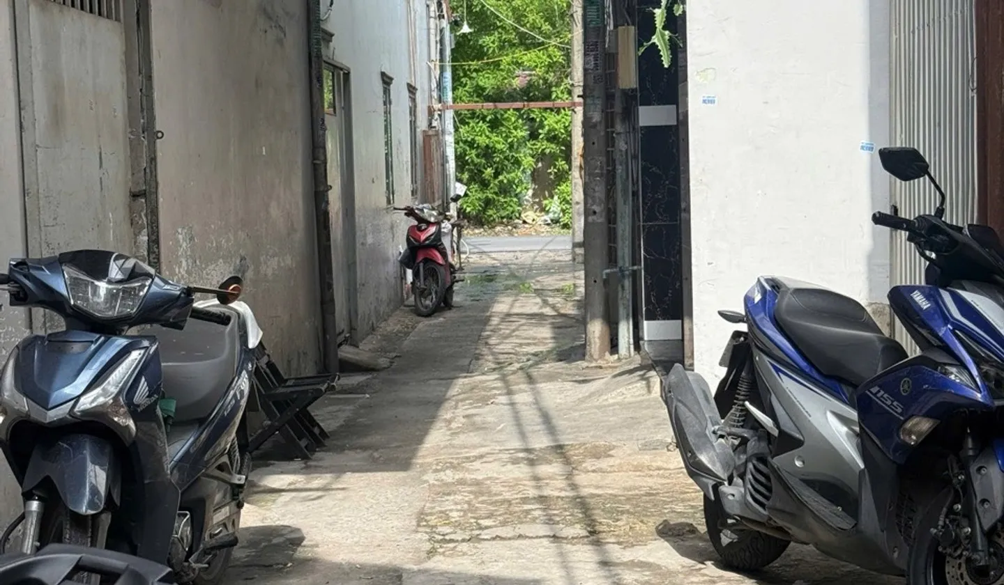 Nhà 2 Tầng Lô Góc Sát Mặt Tiền Bình Long, Tân Phú... Bán nhà riêng tại Phú Thọ Hòa, Hồ Chí Minh 01