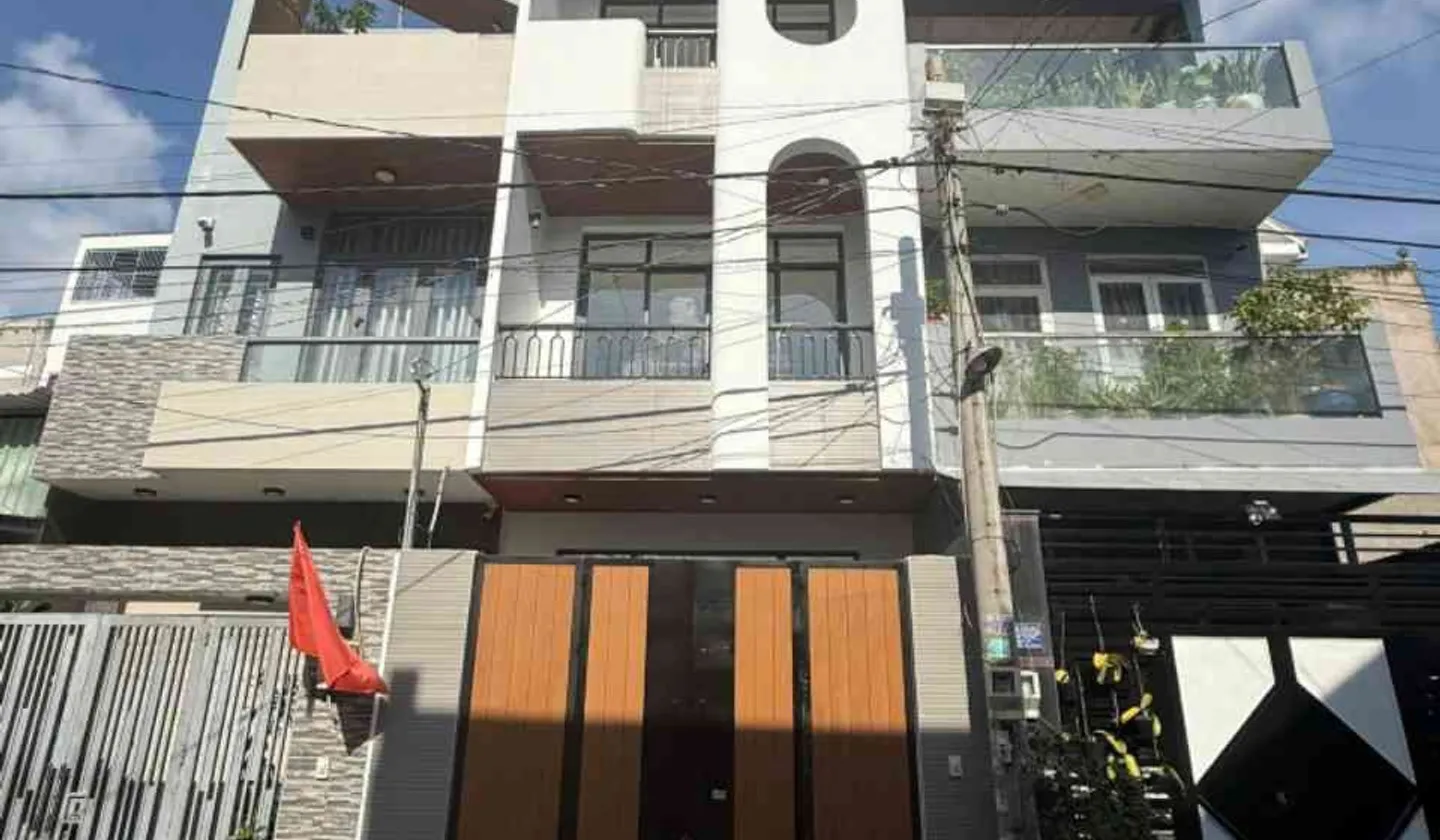 Biệt Thự Riêng Tư Phong Cách Hiện Đại Tại Phú Hữu, Thủ Đức... Bán nhà riêng tại Long Trường, Hồ Chí Minh 01