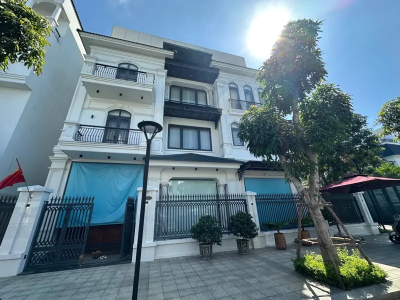 Biệt thự góc ven bể bơi siêu sang tại Vinhomes Imperia... Bán biệt thự, liền kề tại Hồng Bàng, Hải Phòng 01