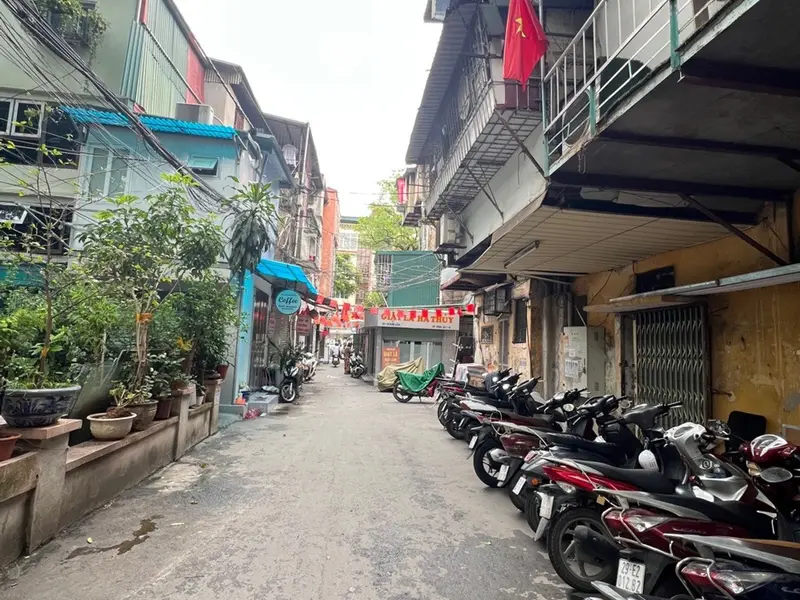 Bán căn hộ chung cư 16m² tại phường Kim Liên, vị trí thuận tiện và tiềm năng phát triển... Bán căn hộ chung cư tại Kim Liên, Hà Nội 01