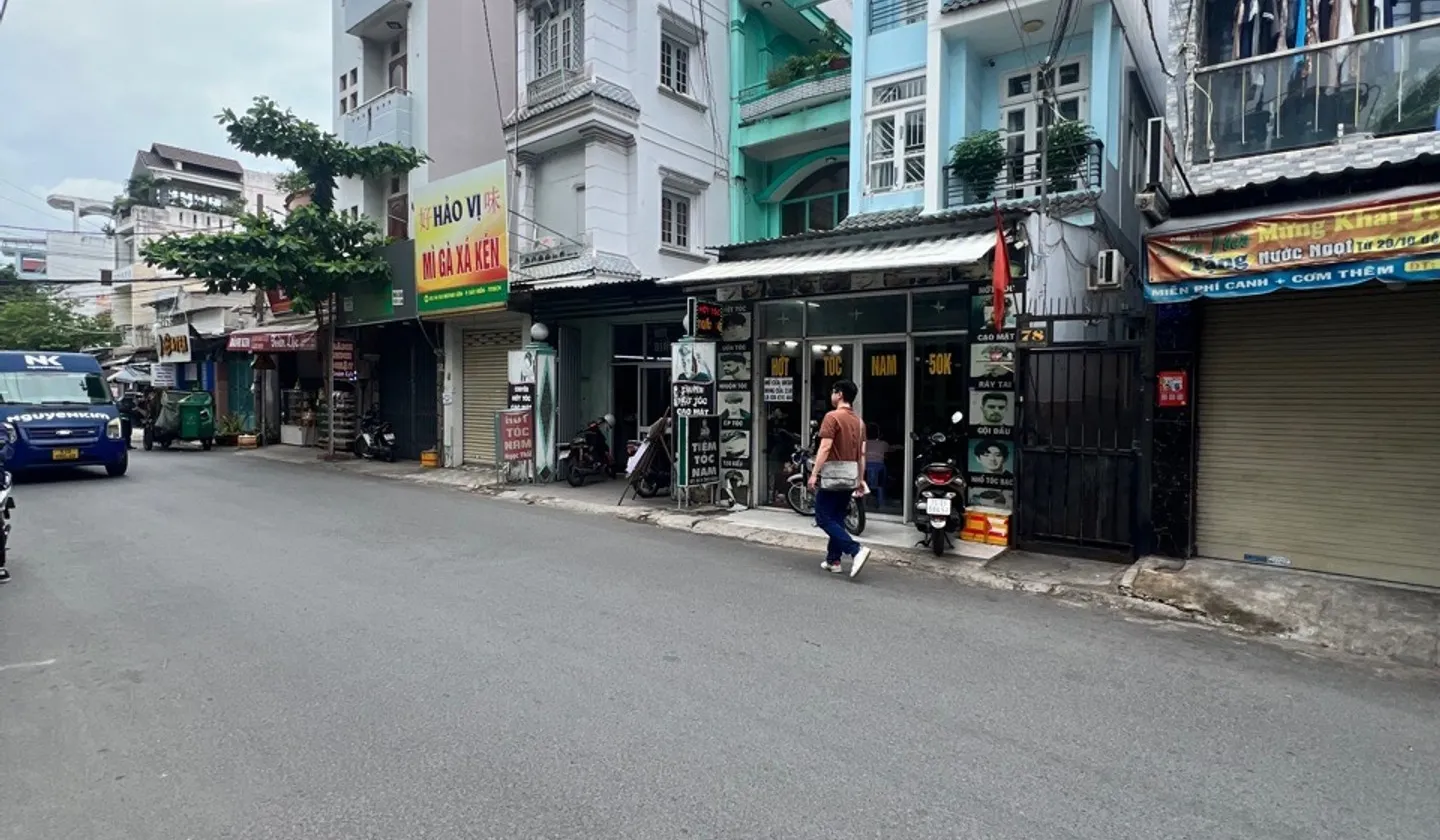 Nhà phố 4 tầng trung tâm Tân Bình, sẵn sàng kinh doanh... Bán nhà mặt phố tại Bảy Hiền, Hồ Chí Minh 01