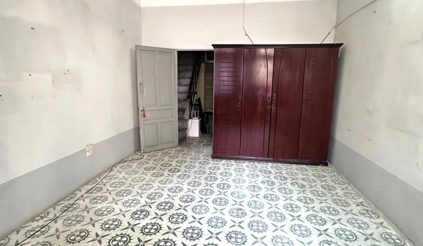 Cơ hội hiếm có mua nhà riêng ngay trung tâm Đồng Nhân, diện tích sử dụng 43m2, 8, 7 tỷ.... Bán nhà riêng tại Hai Bà Trưng, Hà Nội 01