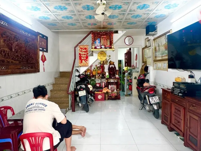 GIẢM 200 TRIỆU – GIÁ MỚI 4,15 TỶ | NHÀ 2 TẦNG – HẺM XE HƠI 5M – LÊ VĂN QUỚI... Bán nhà riêng tại Bình Hưng Hòa, Hồ Chí Minh 01