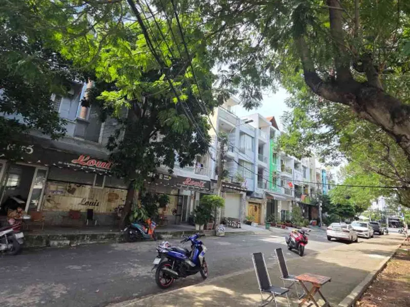 Nhà góc view cực đẹp ngay Tên Lửa, 4 tầng sang chảnh... Bán nhà mặt phố tại An Lạc, Hồ Chí Minh 01