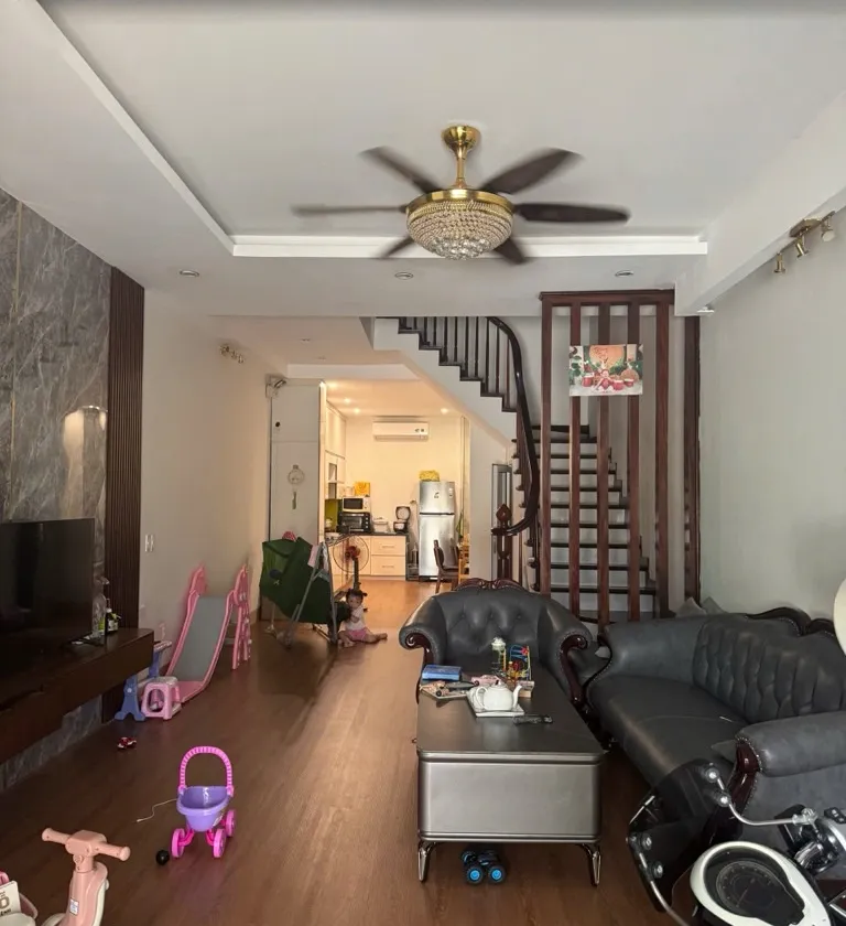Nhà 4 tầng phân lô ô tô đỗ vỉa hè rộng tại Lạc Trung... Bán nhà riêng tại Vĩnh Tuy, Hà Nội 01