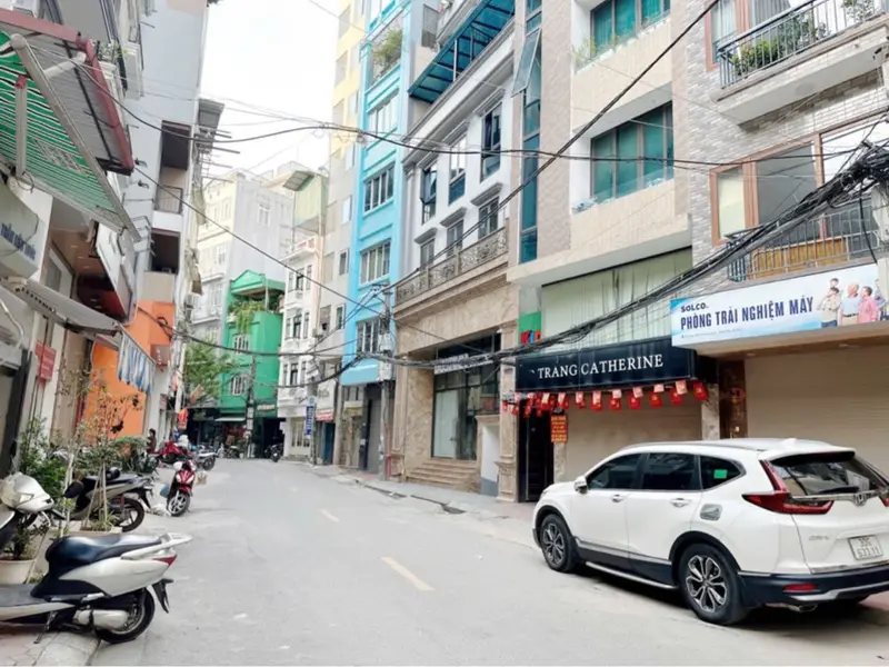 Bán nhà mặt phố hai mặt tiền tại quận Đống Đa, diện tích 147.6m2, giá 62 tỷ VNĐ... Bán nhà mặt phố tại Đống Đa, Hà Nội 01