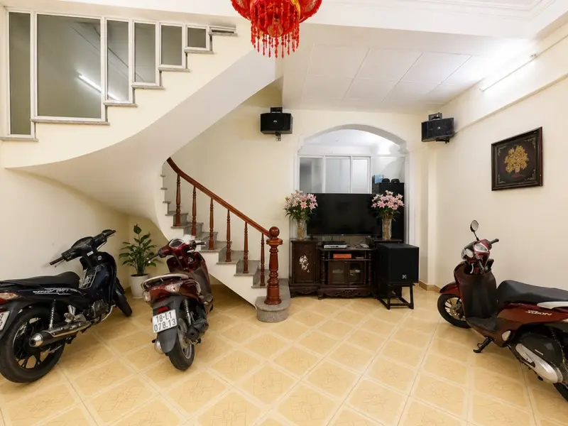 Bán nhà riêng 4 tầng tại Lạc Long Quân, diện tích 45m2, pháp lý rõ ràng... Bán nhà riêng tại Tây Hồ, Hà Nội 01