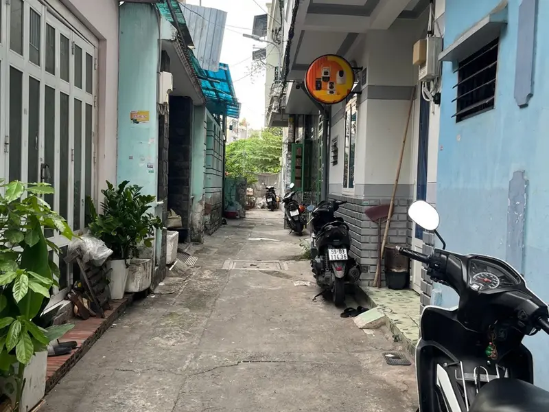 Nhà 2 tầng có ban công mát - Gần AEON Tân Phú, giá 2.8 tỷ... Bán nhà riêng tại Tân Sơn Nhì, Hồ Chí Minh 01