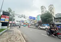 ❇NHÀ 2 MẶT TIỀN PHAN VĂN TRỊ – ĐỐI DIỆN VINCOM 🔥
💎 VỊ TRÍ ĐẮC ĐỊA – 5 TẦNG – KHAI THÁC DÒNG TIỀN... Bán nhà mặt phố tại Hạnh Thông, Hồ Chí Minh 04