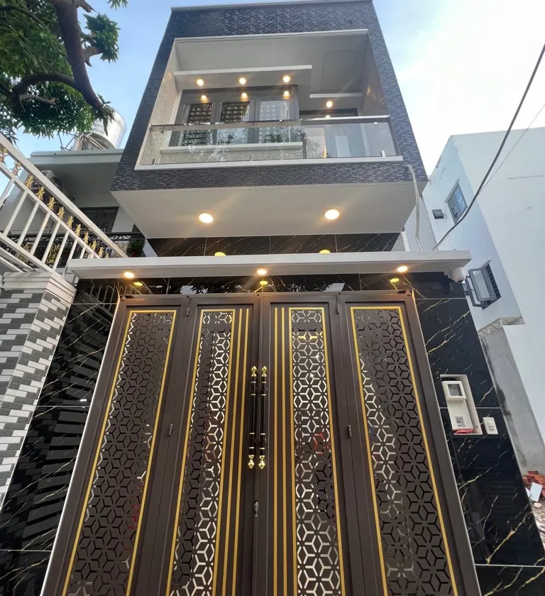 Cơ hội hiếm có sở hữu nhà riêng 3 tầng tại Nhà Bè với giá tốt ngay hôm nay... Bán nhà riêng tại Nhà Bè, Hồ Chí Minh 01