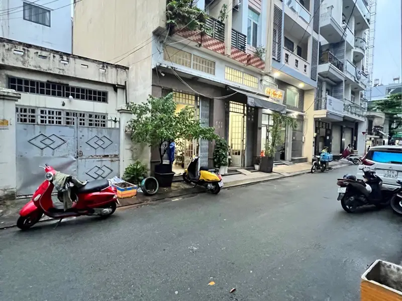 Bán nhà mặt phố 2 tầng diện tích 47m² tại Nhất Chi Mai giá 7.9 tỷ... Bán nhà mặt phố tại Tân Bình, Hồ Chí Minh 01