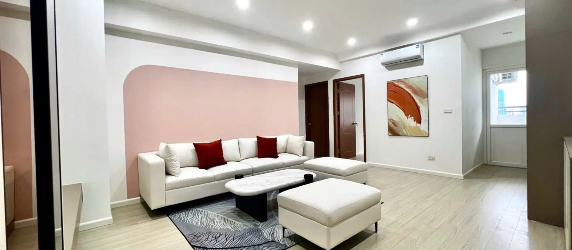 TRUNG TÂM CẦU GIẤY CĂN GÓC THOÁNG - HIẾM - CHỐT CHỐT.... Bán căn hộ chung cư tại Yên Hòa, Hà Nội 01