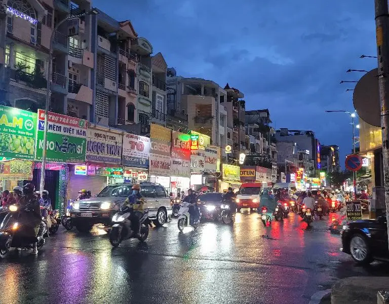 Bán nhà mặt phố diện tích 36m2, mặt tiền 5.2m tại Bình Phú... Bán nhà mặt phố tại Bình Phú, Hồ Chí Minh 01