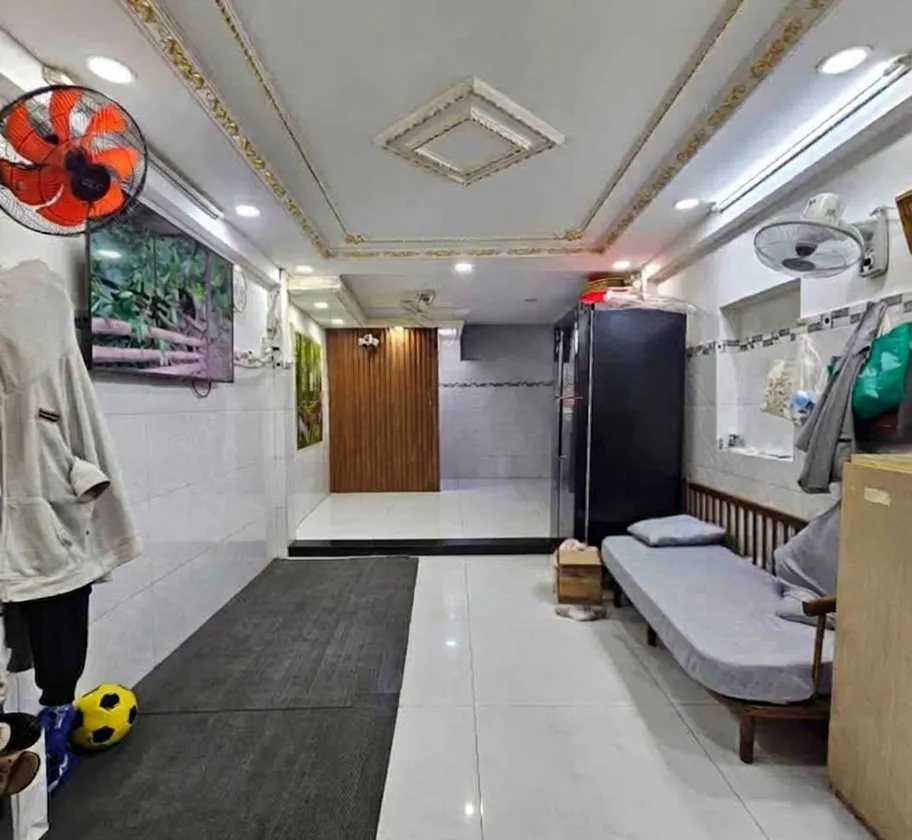 NHÀ 3 TẦNG – GẦN LẠC LONG QUÂN - DTS 74M2 - NỞ HẬU... Bán nhà riêng tại Bảy Hiền, Hồ Chí Minh 01