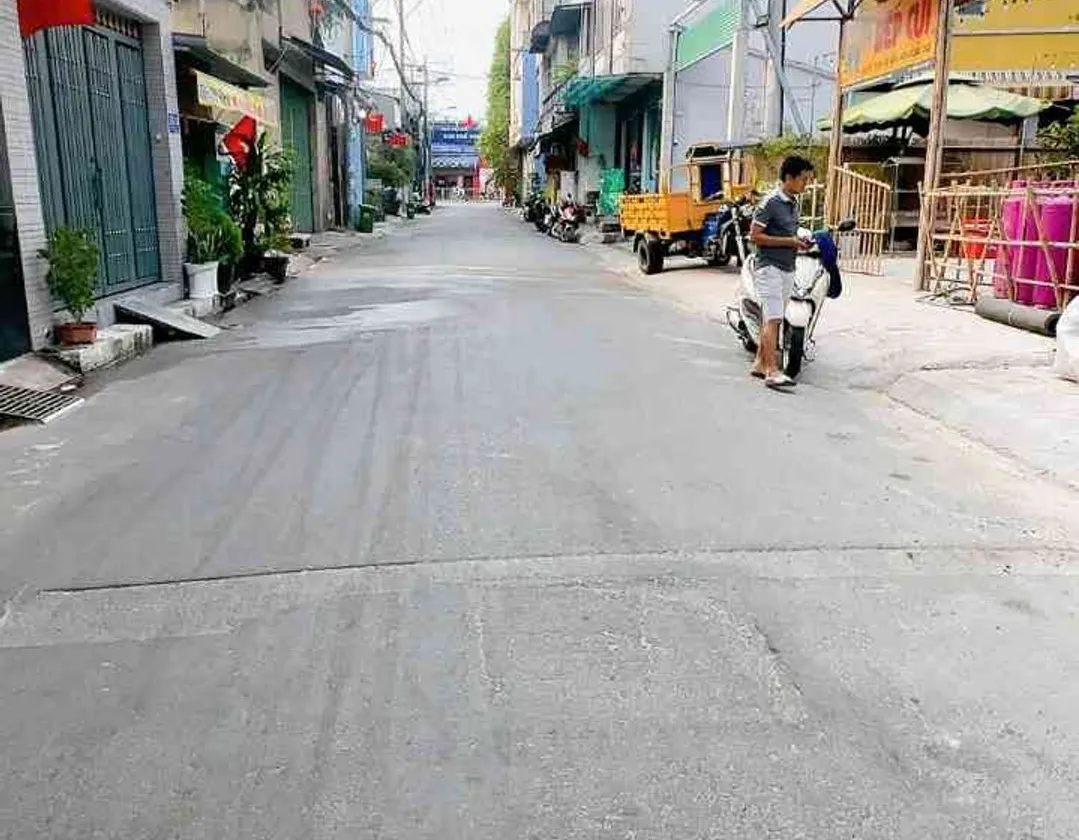 Nhà mặt phố kinh doanh 5 tầng, ngang gần 11m, giá 10.5 tỷ... Bán nhà mặt phố tại Bình Trị Đông, Hồ Chí Minh 01