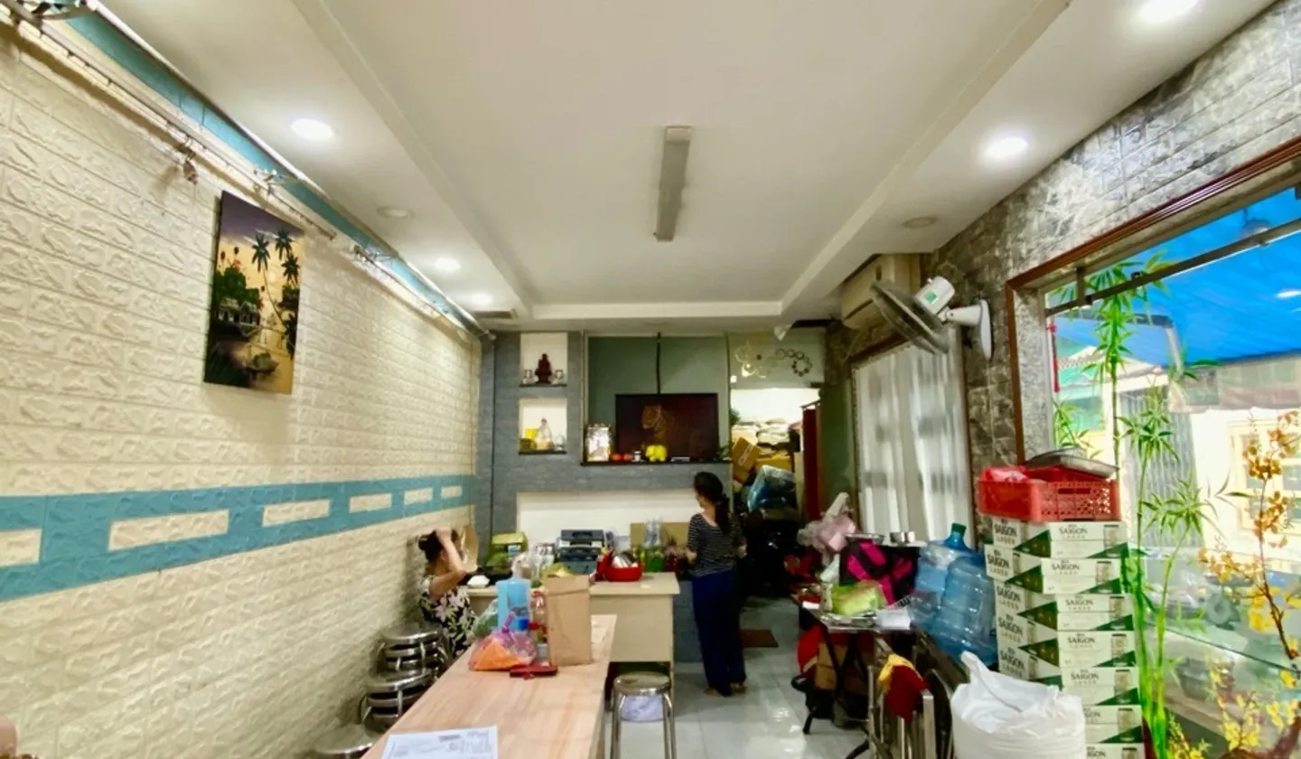 Cơ hội sở hữu nhà 2 mặt thoáng ngay trung tâm Quận 10 với giá tốt... Bán nhà riêng tại Vườn Lài, Hồ Chí Minh 01